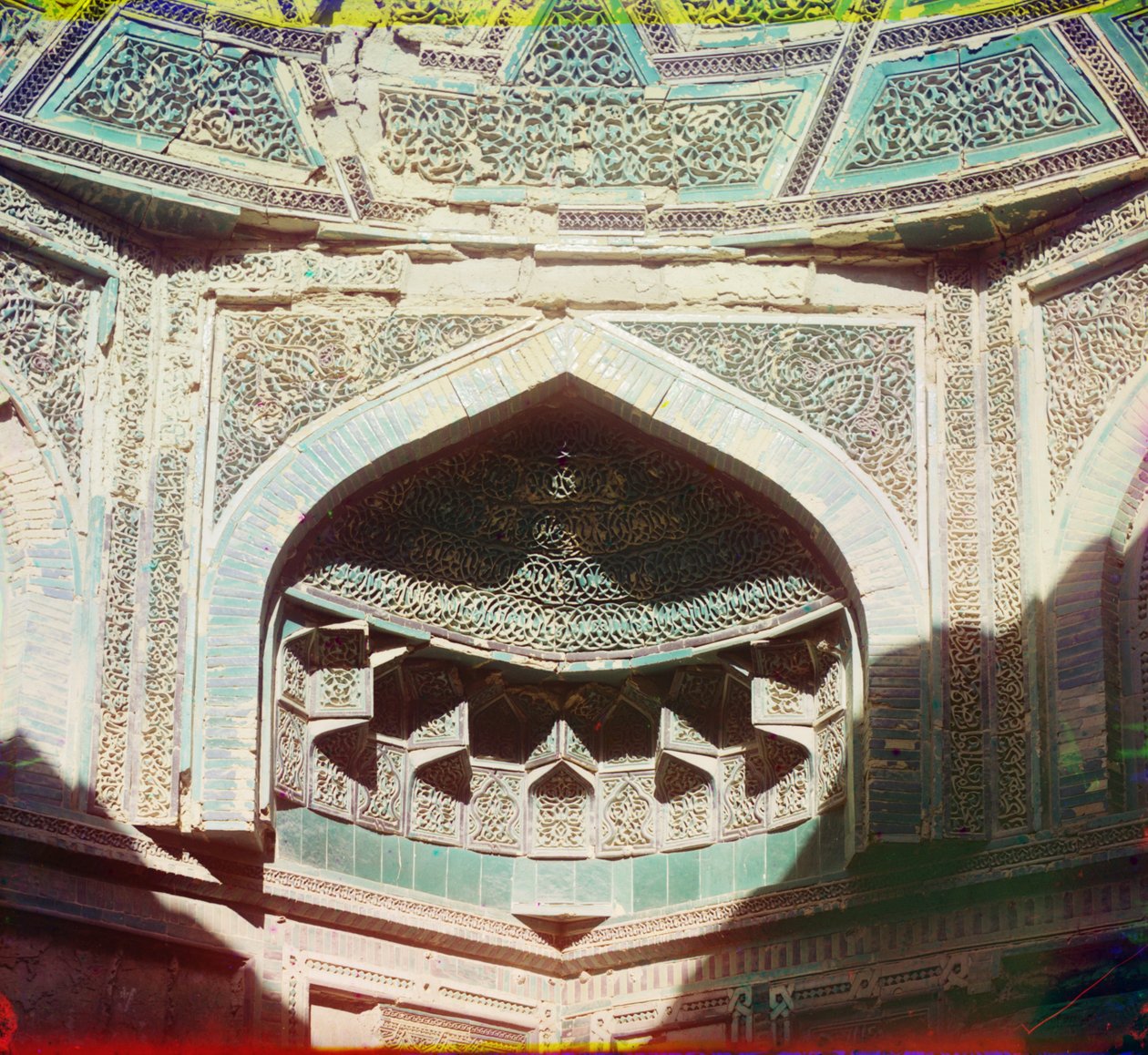 Detalhe dentro do túmulo de Bayan-Quli Khan, Bukhara, 1905-1915 de Sergey Prokudin Gorsky