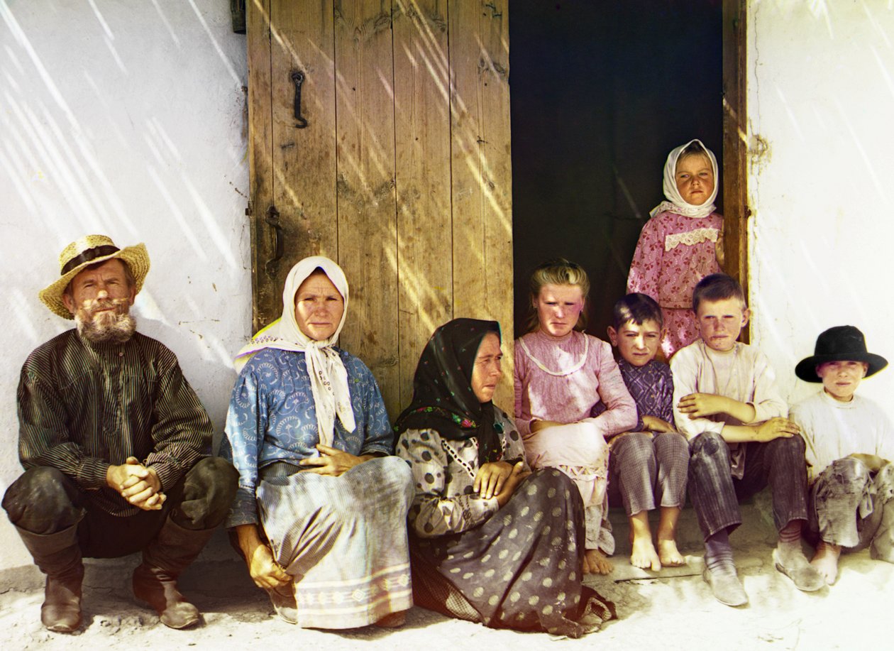 Mugan: família de colonos com crianças, Grafovka, Império Russo, entre 1905 e 1915 de Sergey Prokudin Gorsky