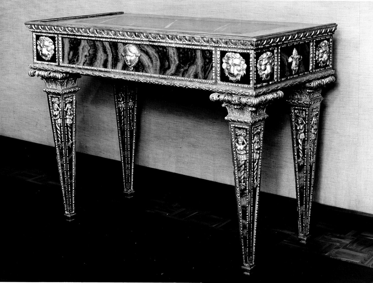 Mesa, finais do século XVIII (madeira) de Sicilian School