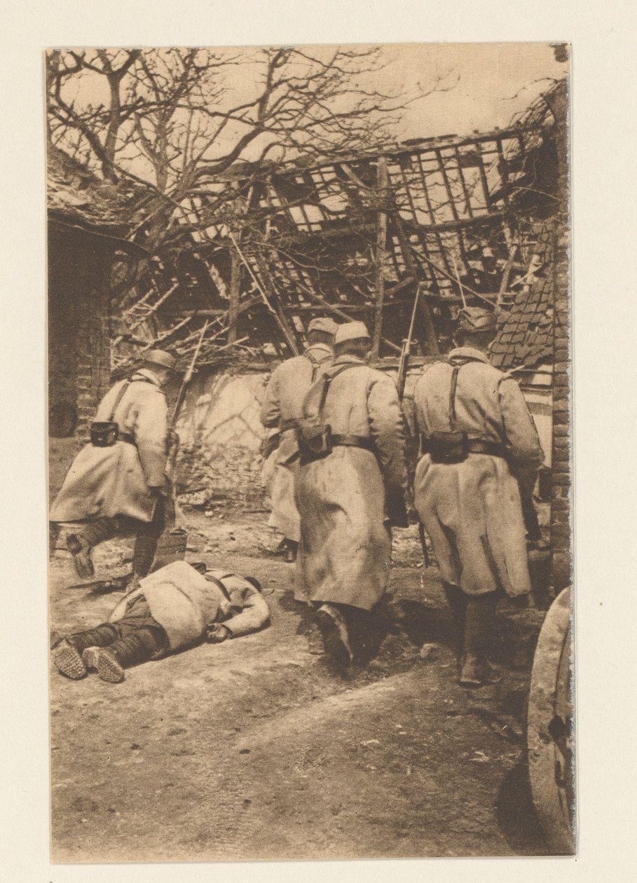 A batalha de Atrecht (9 de Maio a Junho) foi extremamente sangrenta para os Alemães. (...) Vê-se aqui um episódio da captura de Neuville (...) (título sobre o objecto)
12 cartes postales illustrées de la Grande Guerre / Pochette No 2 (título da série sobr de Sémaphore