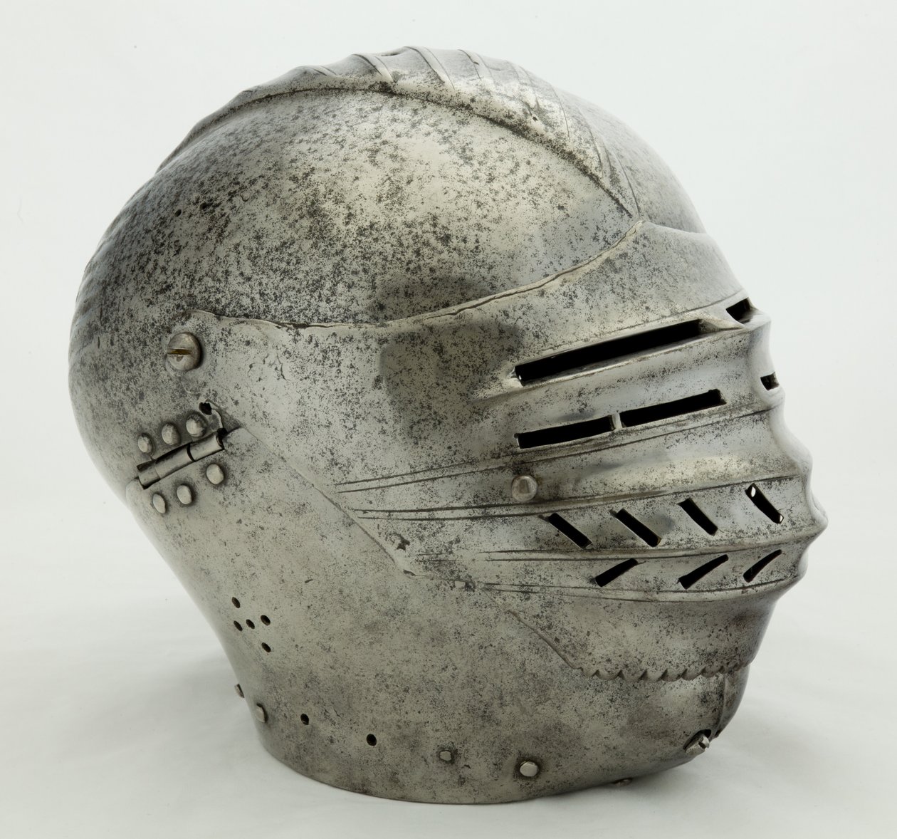 Armet adaptado para uso mortuário de South German School