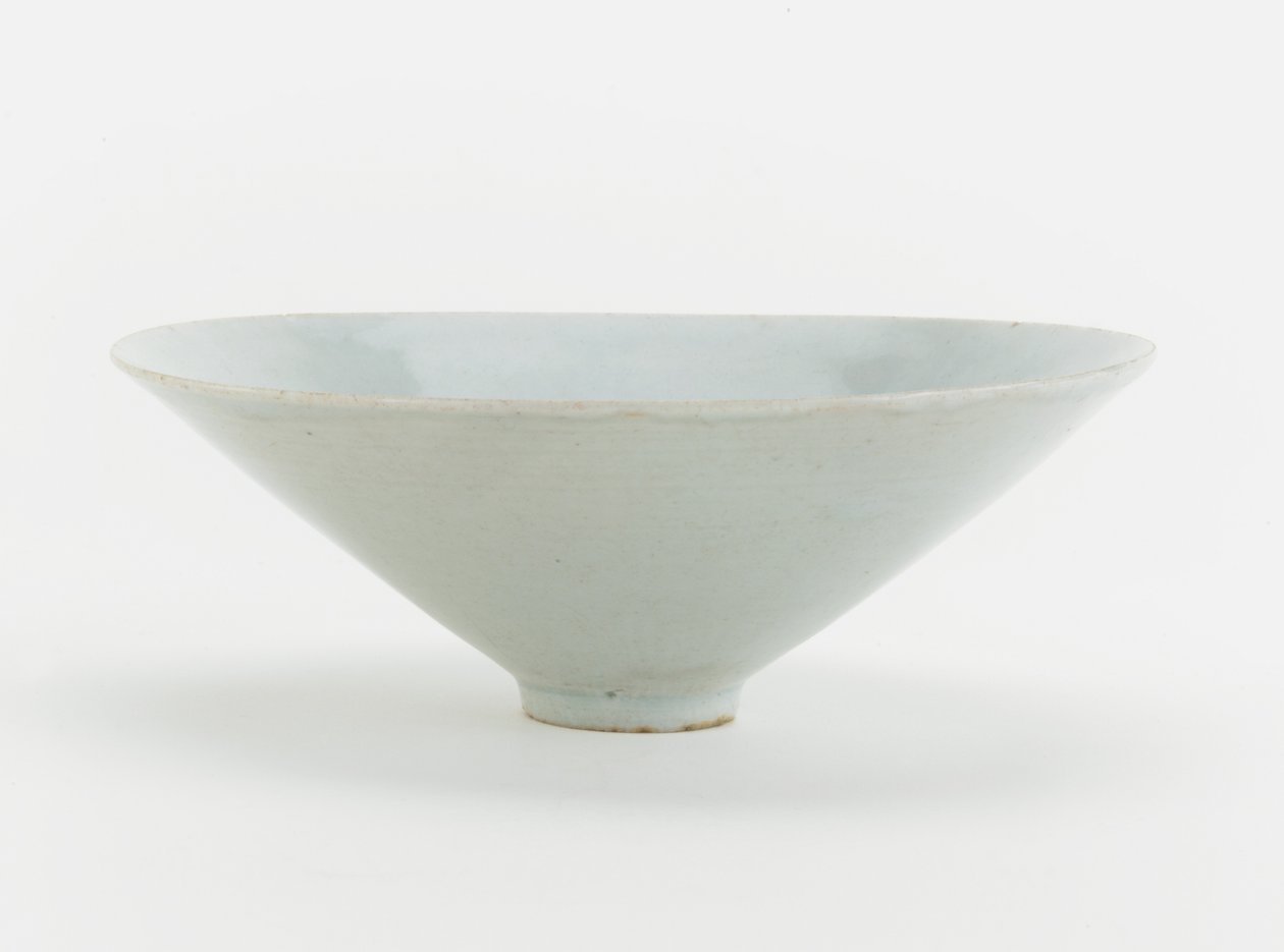 Tigela com design moldado de fênix e flores, c.1200 (cerâmica) de Southern Song Dynasty Chinese School