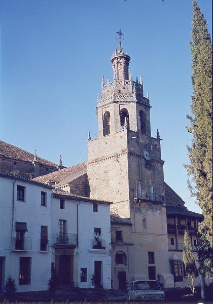Vista da Igreja de Santa Maria la Mayor de Spanish School