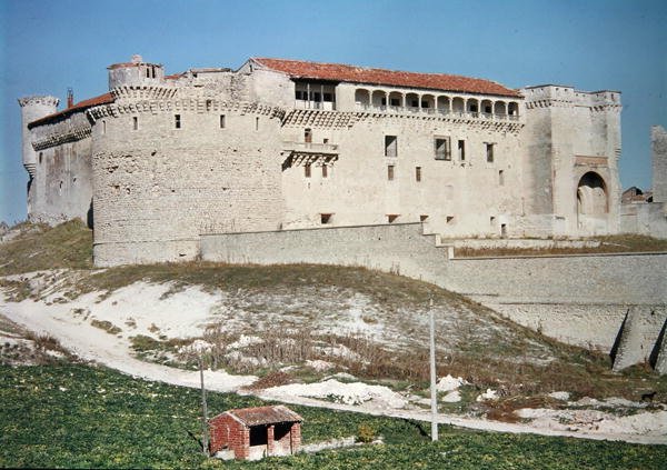 Vista do castelo de Spanish School