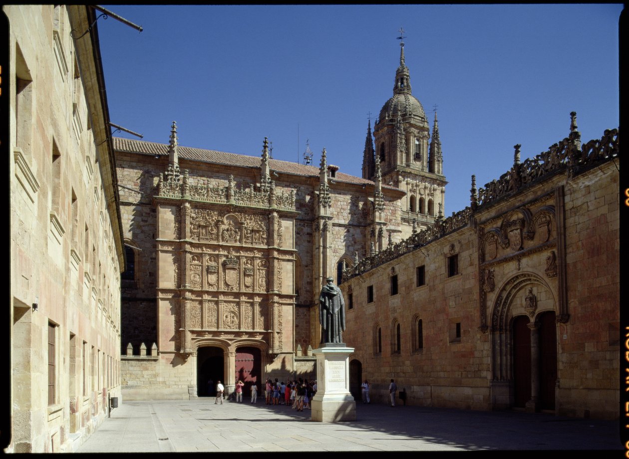 Tarde vista da Universidade, de Leon Plaza, 1230 de Spanish School