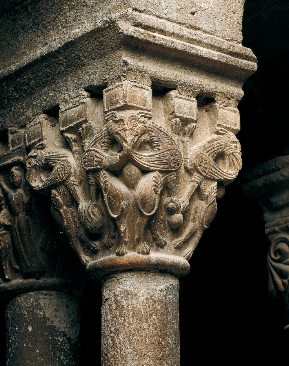 Capital de uma coluna, da Igreja de Santa Maria de l