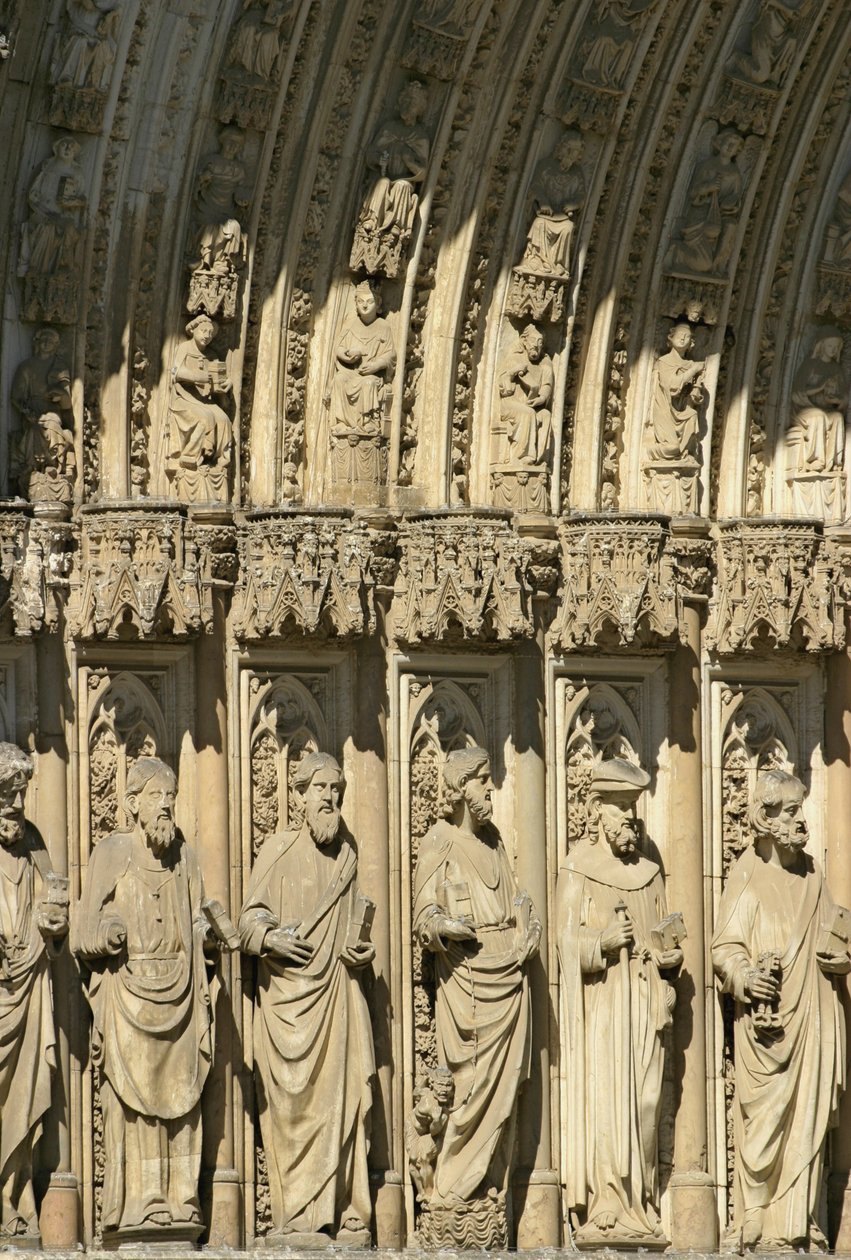 Detalhe do Portal do Perdão (Portal do Perdão), portal central da fachada oeste da Catedral de Toledo, iniciado em 1418 de Spanish School