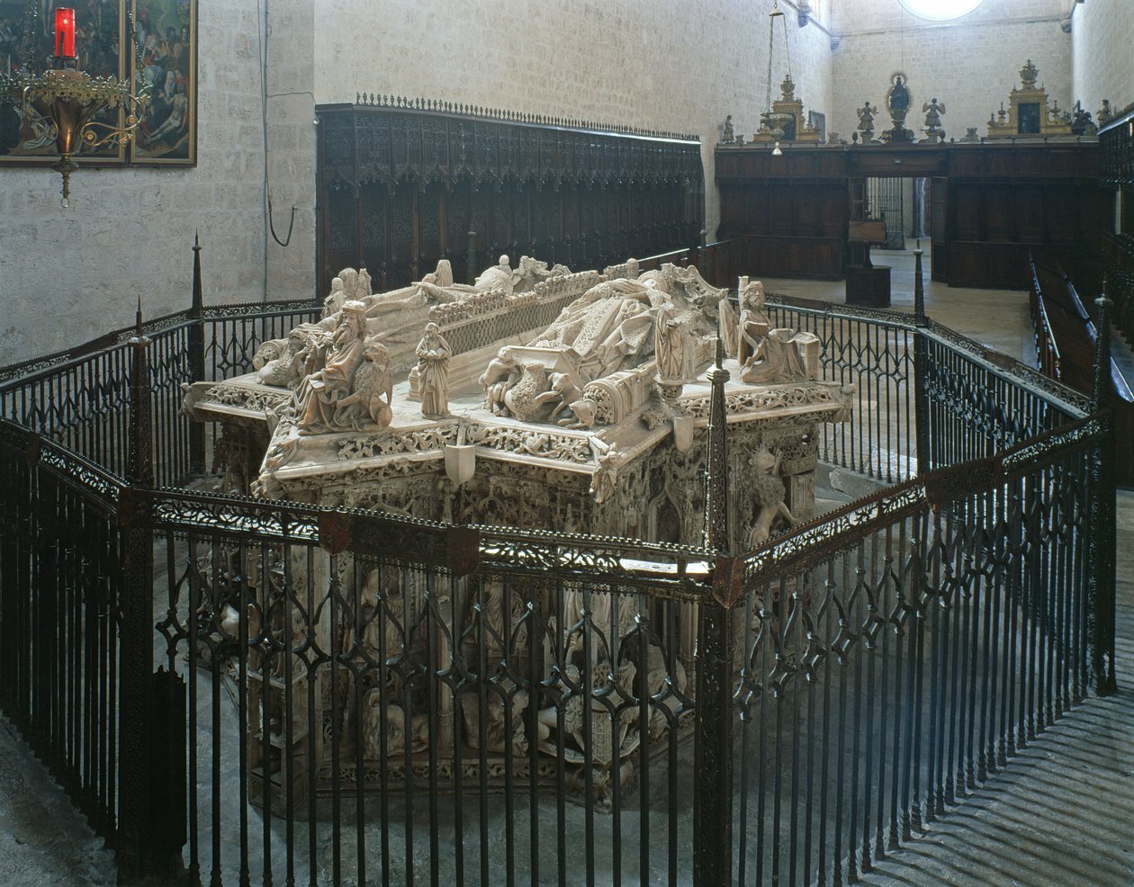 Túmulo de Juan II de Castilla (1405-54) e Isabel de Portugal (mármore) de Spanish School