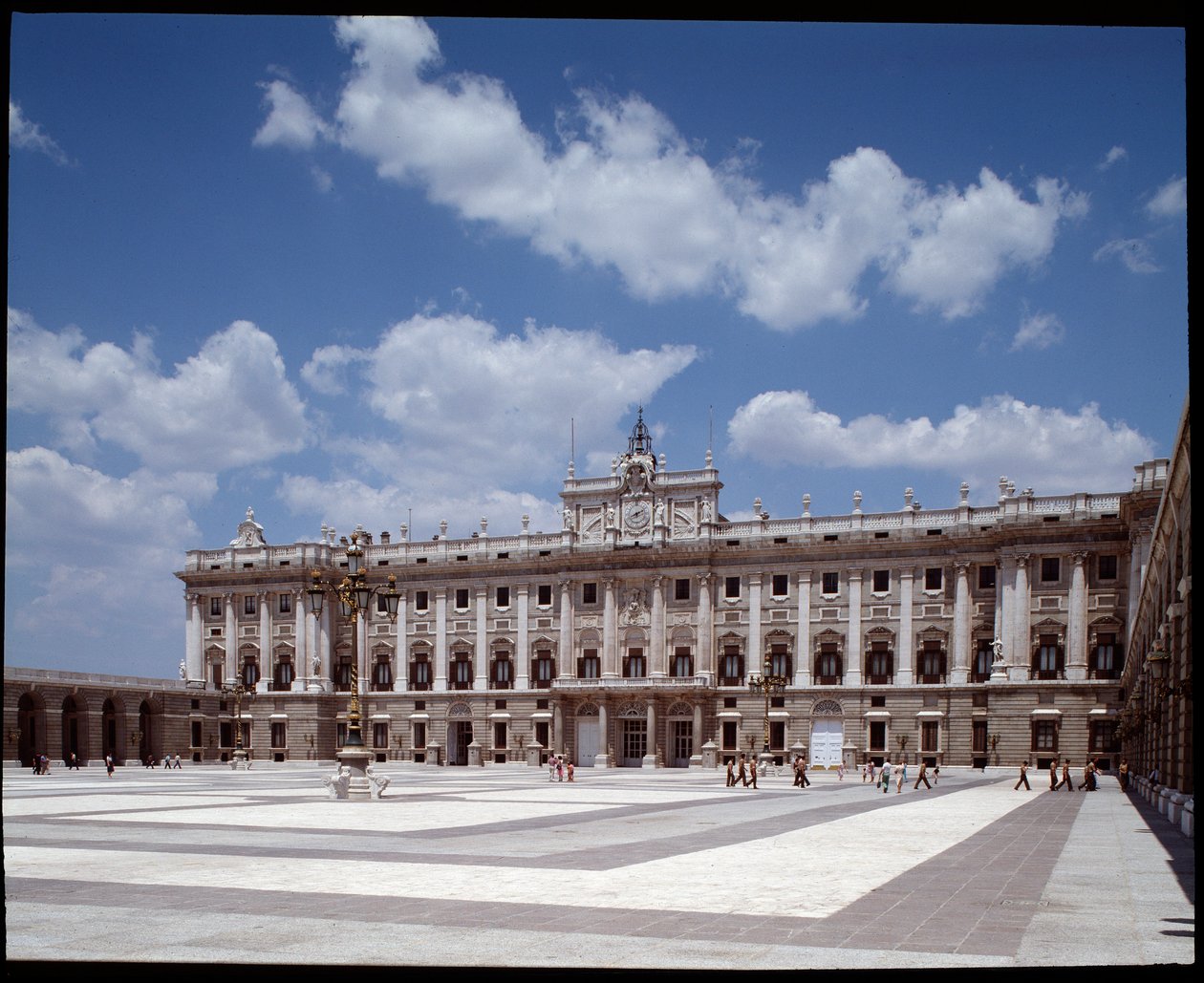 Vista do Palácio Real (1738-1755) (fotografia) de Spanish School