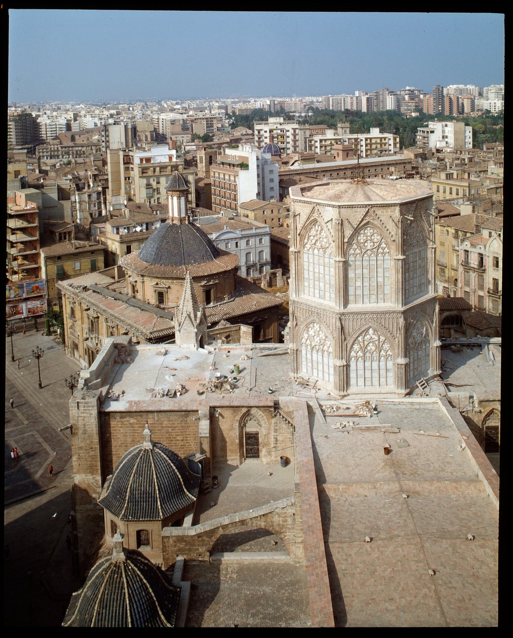 Vista da catedral de Spanish School