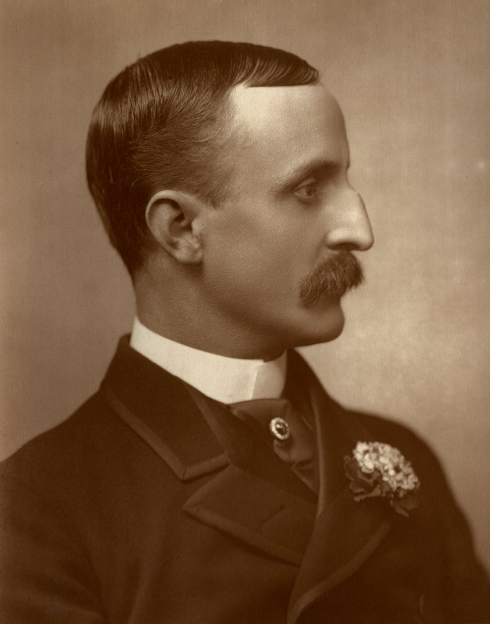 Edgar Bruce, ator britânico, 1884 de St James