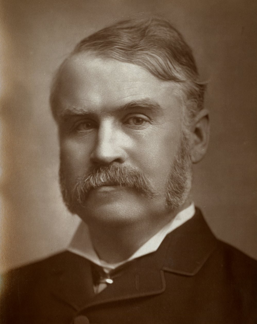 William Schwenck Gilbert , artista britânico, libretista, dramaturgo e escritor de 1883 de St James
