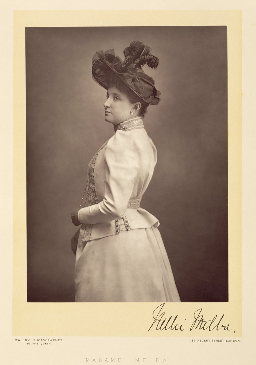 Dame Nellie Melba (1861-1931), soprano operístico, fotografia de retrato (foto sépia) de Stanislaus Walery
