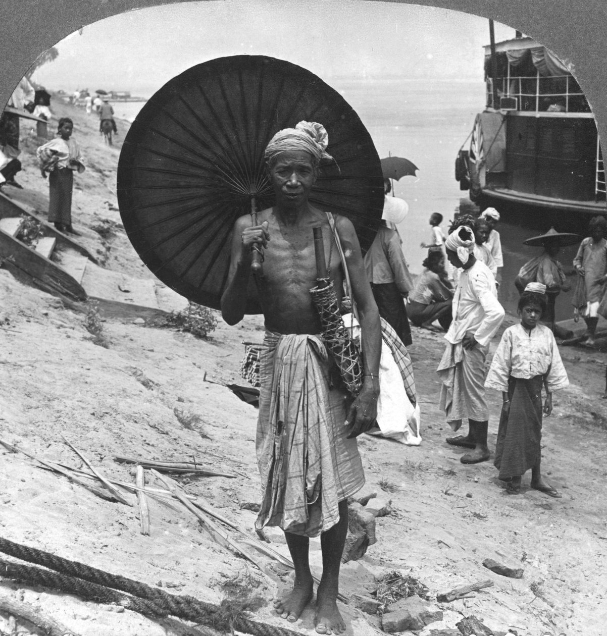 Um homem velho do povo Shan da Alta Birmânia, 1908 de Stereo Travel Co