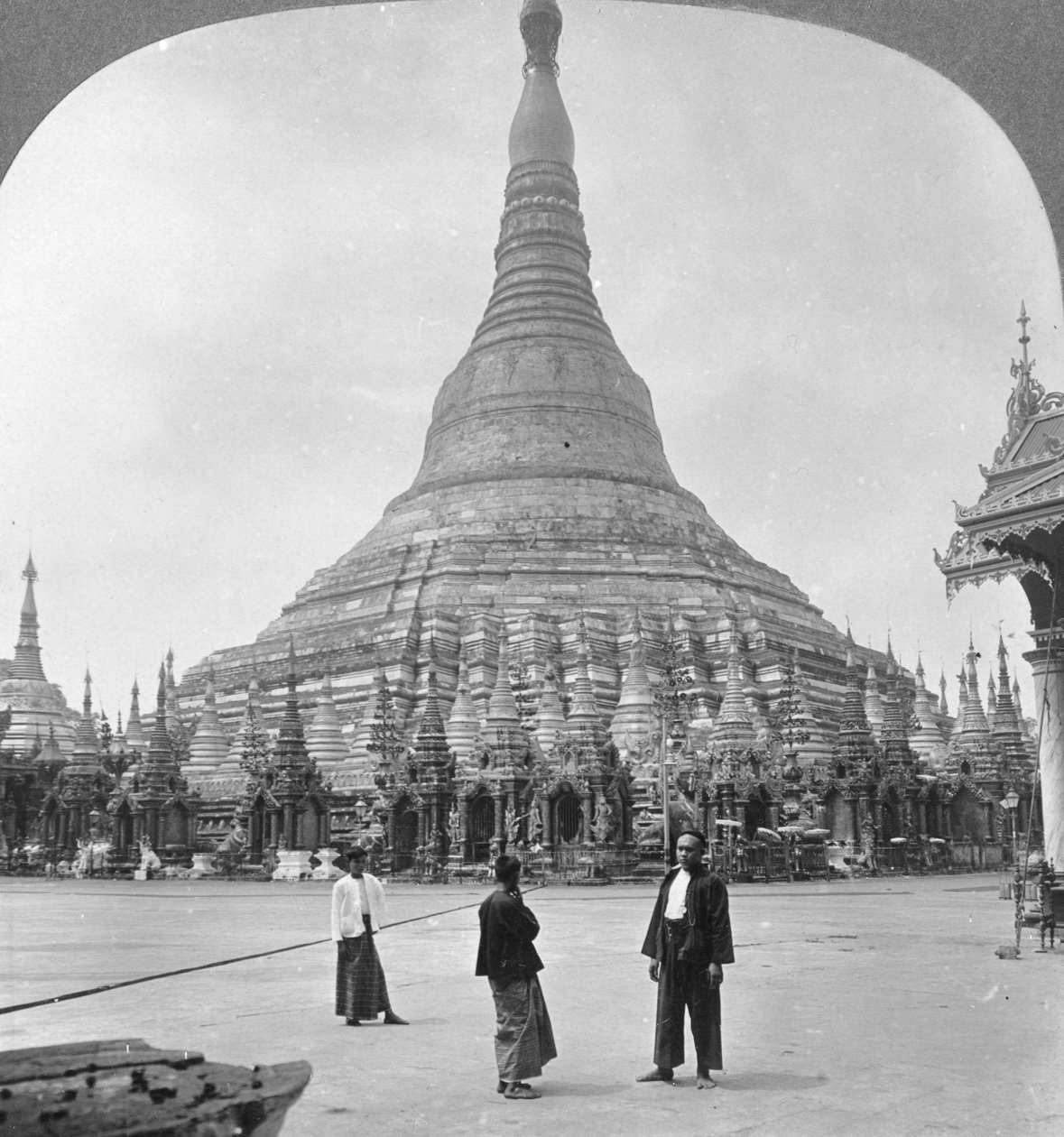 Pagode Shwedagon, Rangum, Birmânia, 1908 de Stereo Travel Co