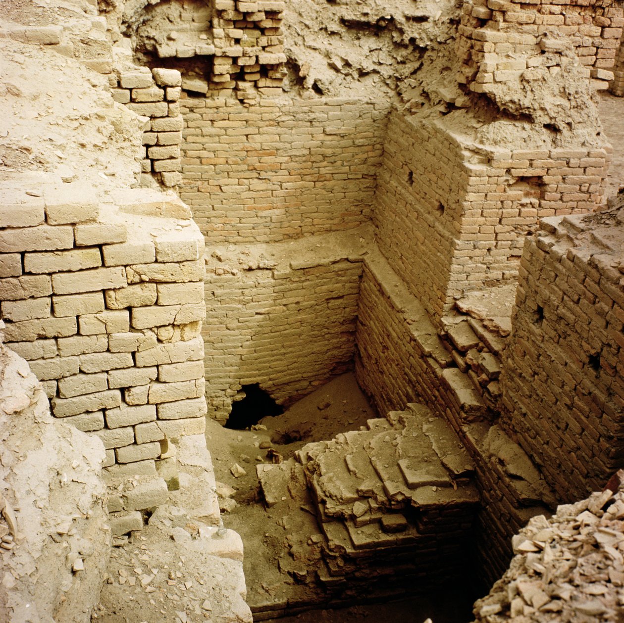 Ruína do palácio de Sumerian