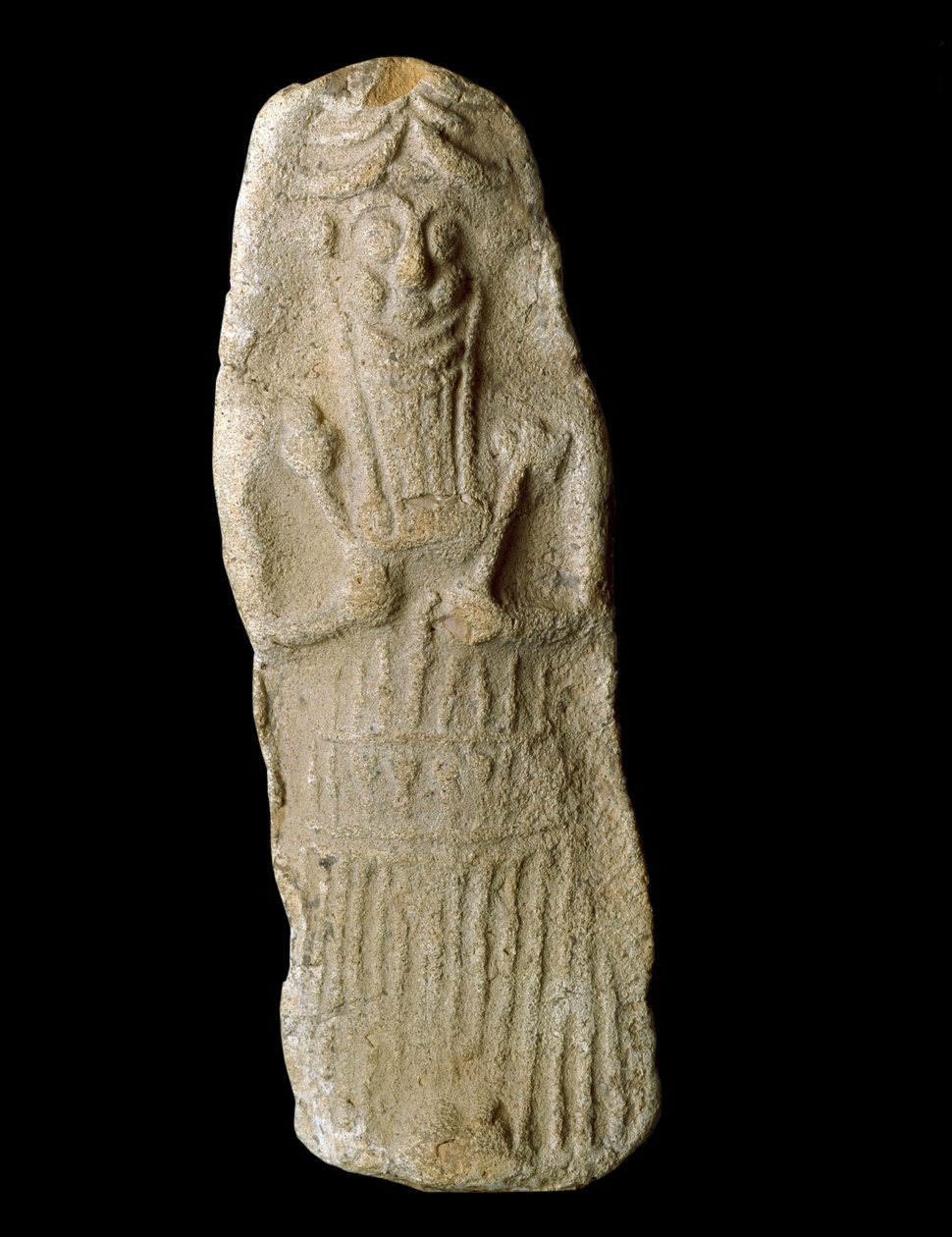 Arte suméria: deus guerreiro com as orelhas de gado representa jaz em seu caixão, provavelmente o deus mesopotâmico Dumuzi. Escultura em terracota. Do site Diqdiqqe. Dim. 12 cm Bagdad, Museu Nacional do Iraque. de Sumerian Sumerian