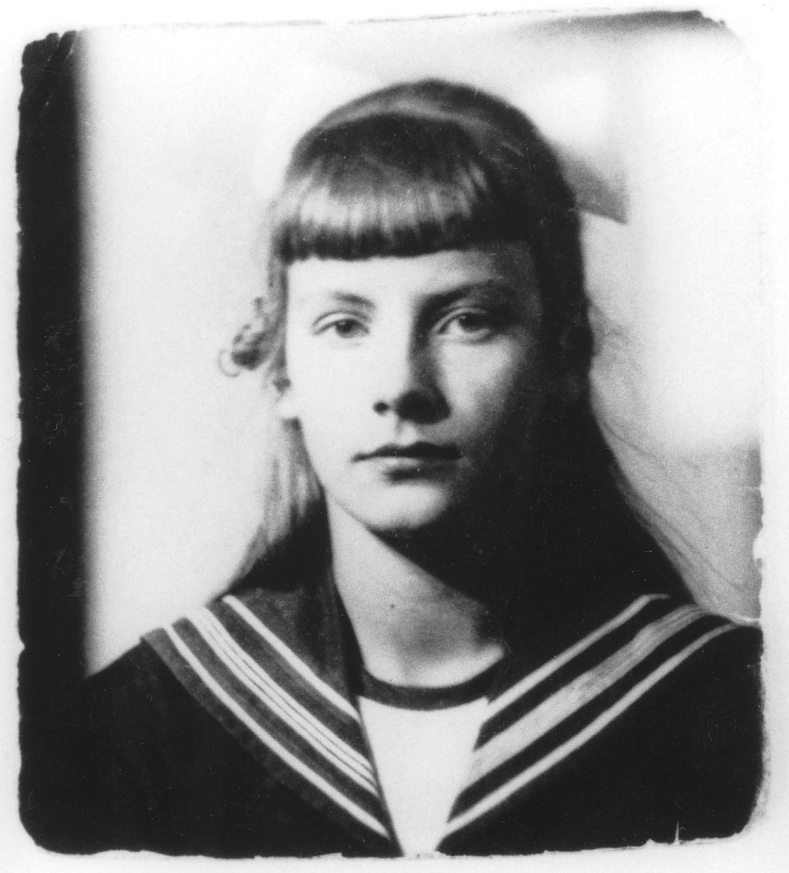 Greta Garbo como adolescente (foto a p/b) de Swedish Photographer