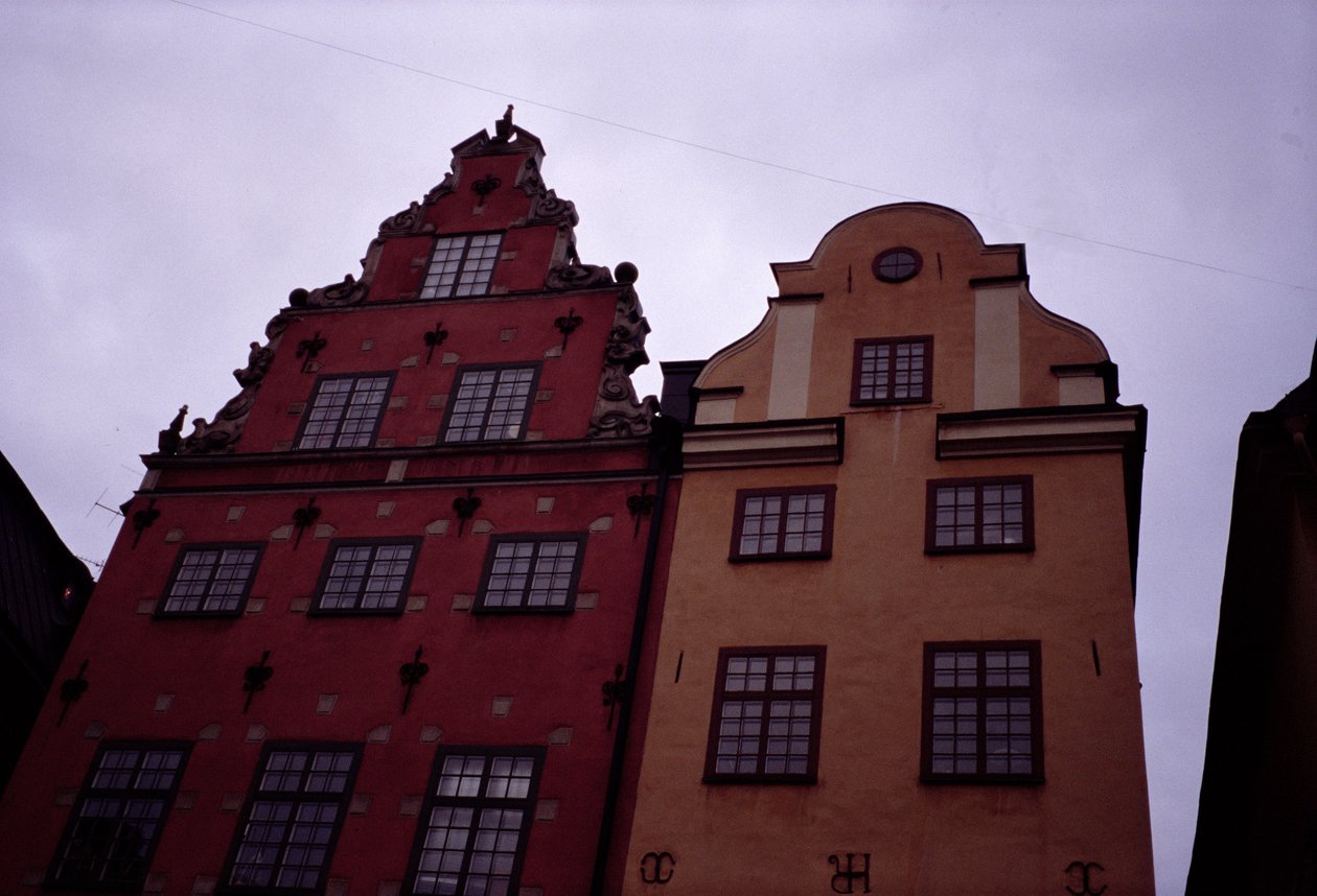 Casas de empena de Swedish School