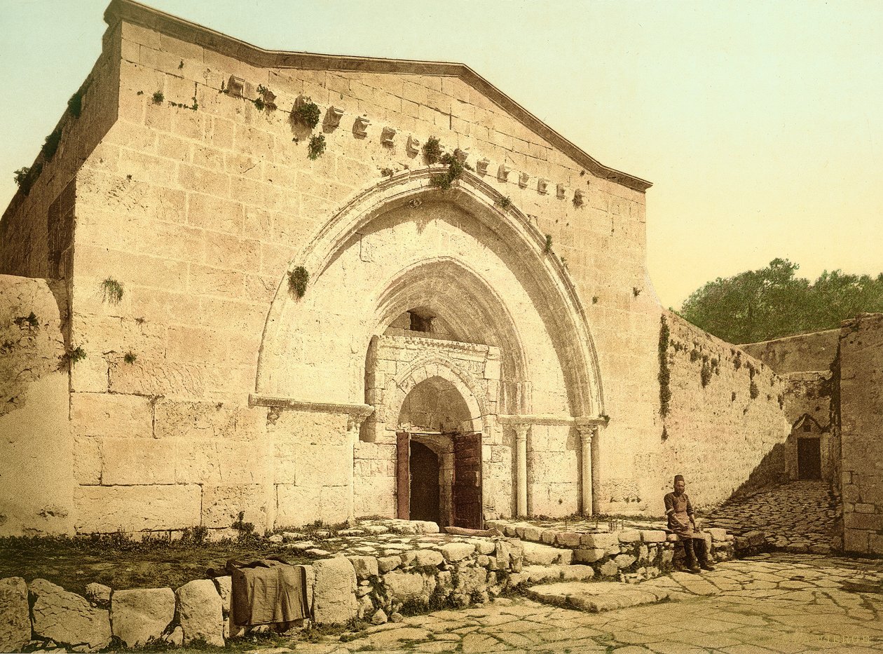 Fachada da igreja da tumba da Virgem Maria no vale de Kedron, Jerusalem, c.1880-1900 (photochrom) de Swiss Photographer
