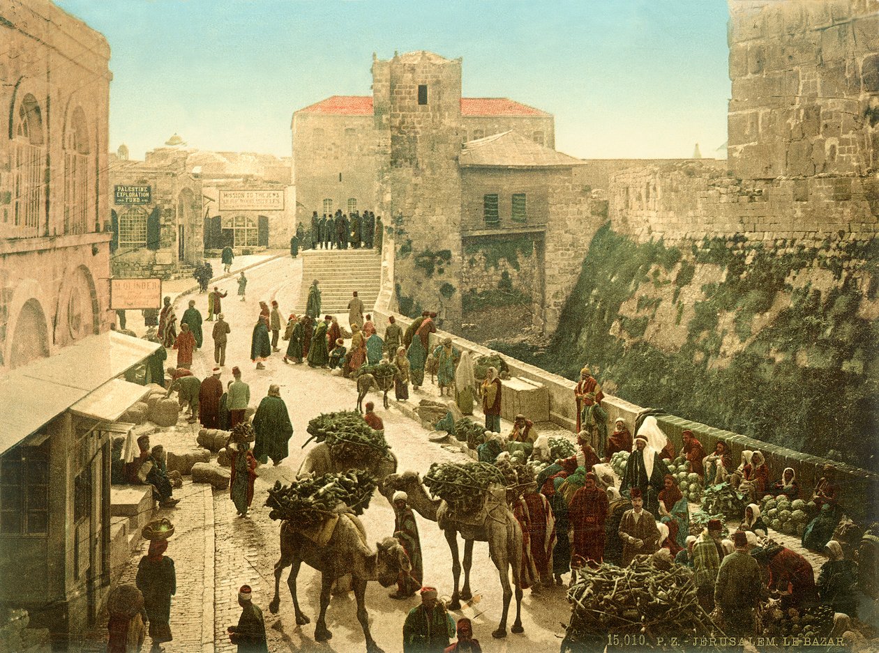 Rua na frente da torre de David, Jerusalem, c.1880-1900 (photochrom) de Swiss Photographer