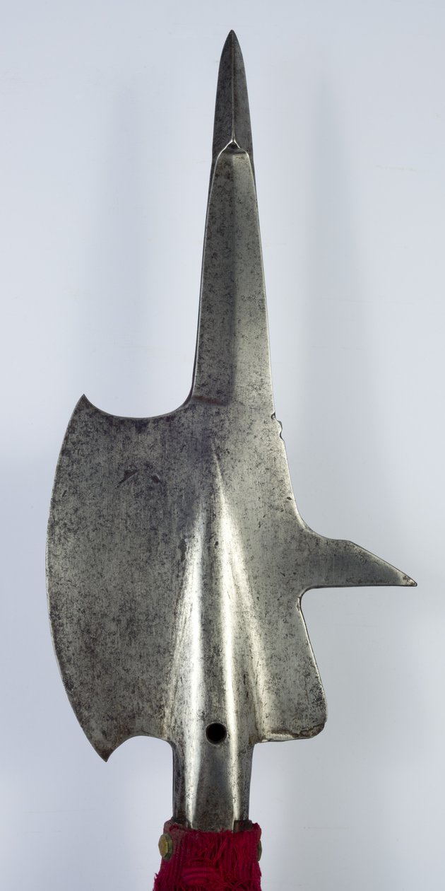 Alabarda (aço, latão e madeira com tecidos) de Swiss School