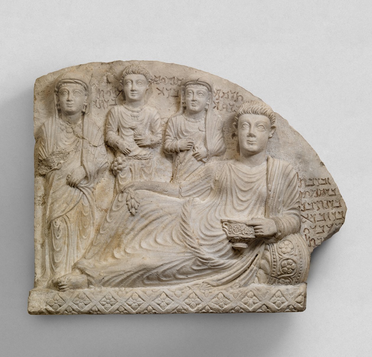 Alívio funerário, c.2º-3º cenario AD (calcário) de Syrian