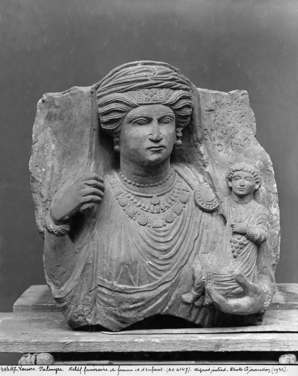 Alívio funerário de mãe e filho, de Palmyra, Síria de Syrian School