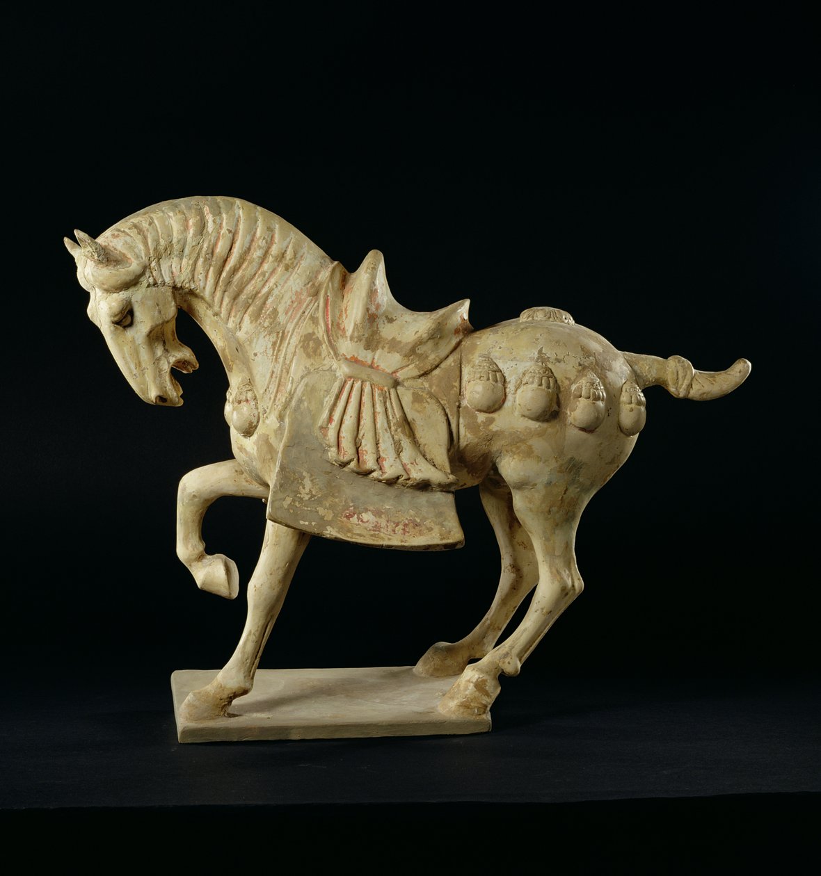 Cavalo, chinês, dinastia Tang, c.618-906 dC (cerâmica) de Tang Dynasty Chinese School