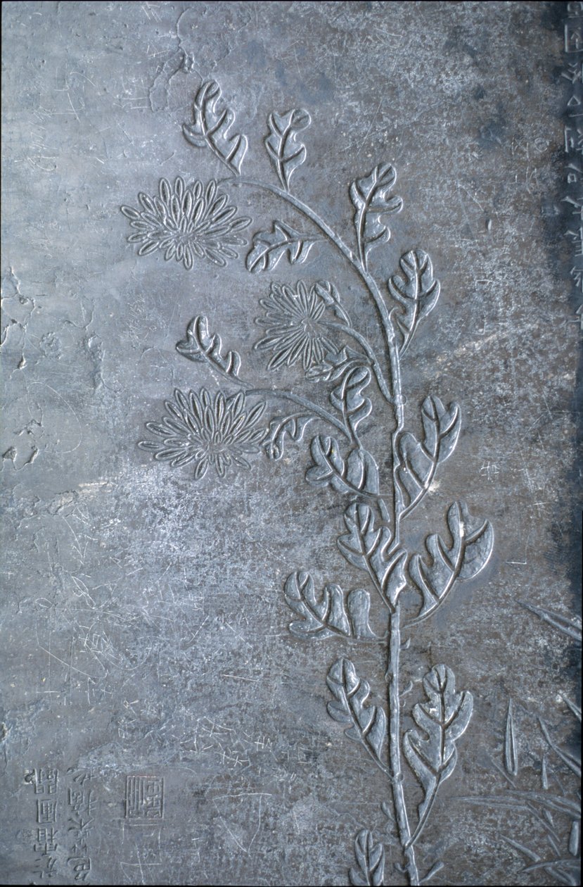 Estela gravada com um crisântemo, flores e folhas, 618-907 (pedra) de Tang Dynasty Chinese School