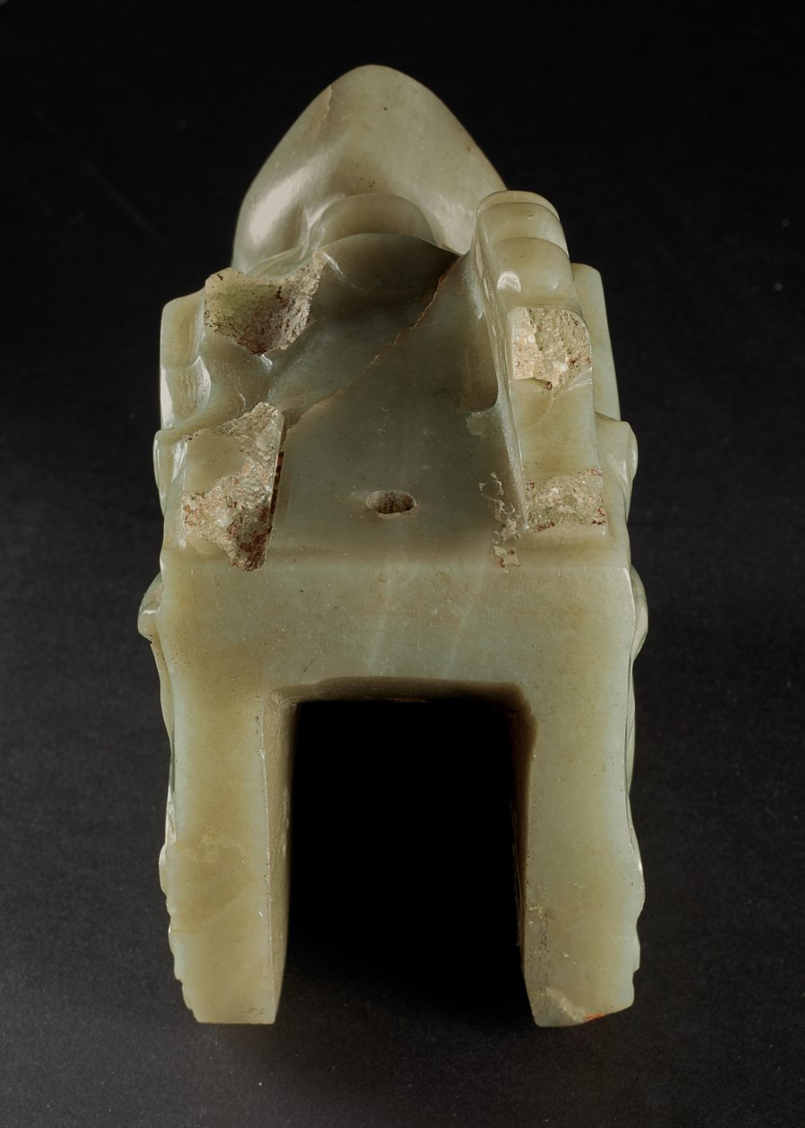 O Junkunc Jade Dragon Head (jade) de Tang Dynasty Chinese School