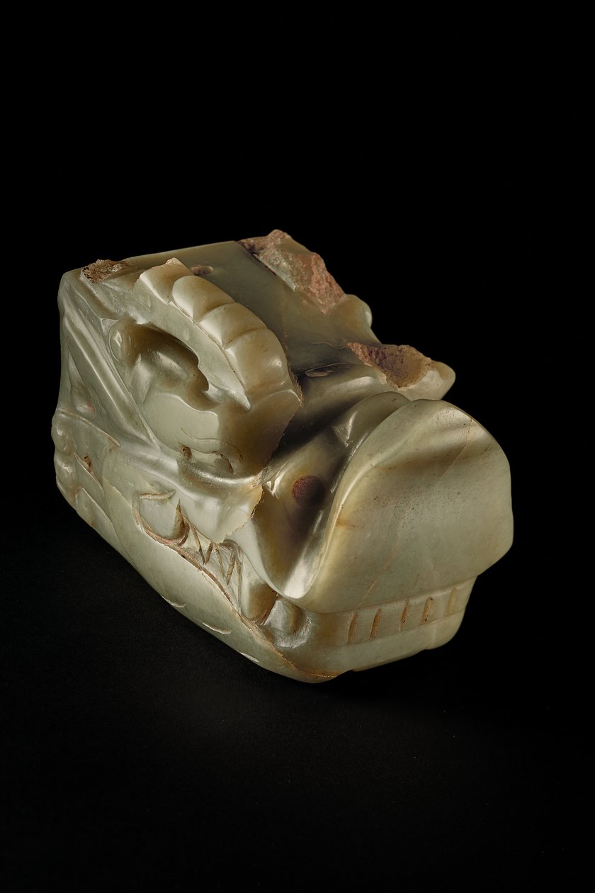 O Junkunc Jade Dragon Head (jade) de Tang Dynasty Chinese School
