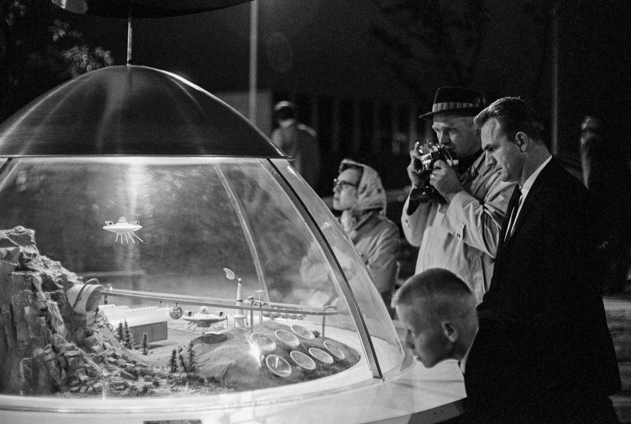 Exposição de modelos do futuro conceito de transporte na Feira Mundial de Seattle de Ted Spiegel