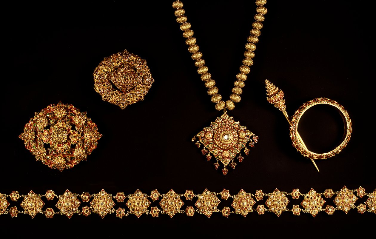 Joalharia, período Ayutthaya (1350-1767), do século XVII ao XVIII (ouro e pedras preciosas) de Thai School