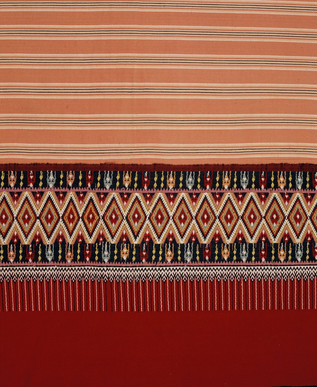 Tecido Lanna Tai Yuan com Jok em forma de diamante, Mae Chaem, norte da Tailândia (têxtil) de Thai School