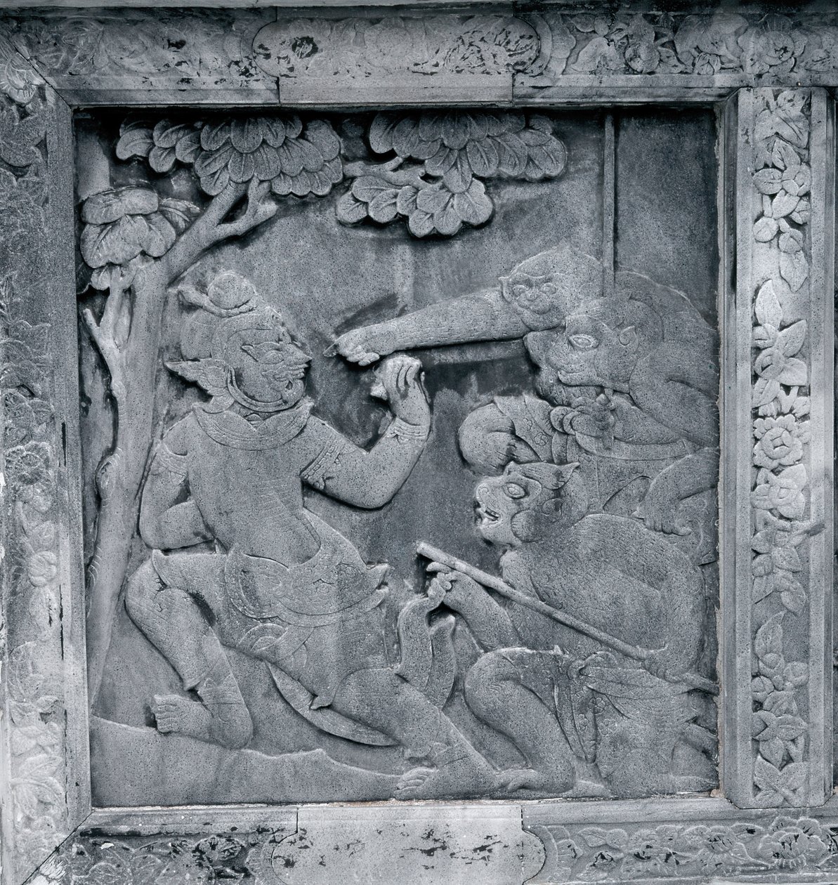 Um de uma série de relevos representando o Ramakien (Ramayana) de Thai School