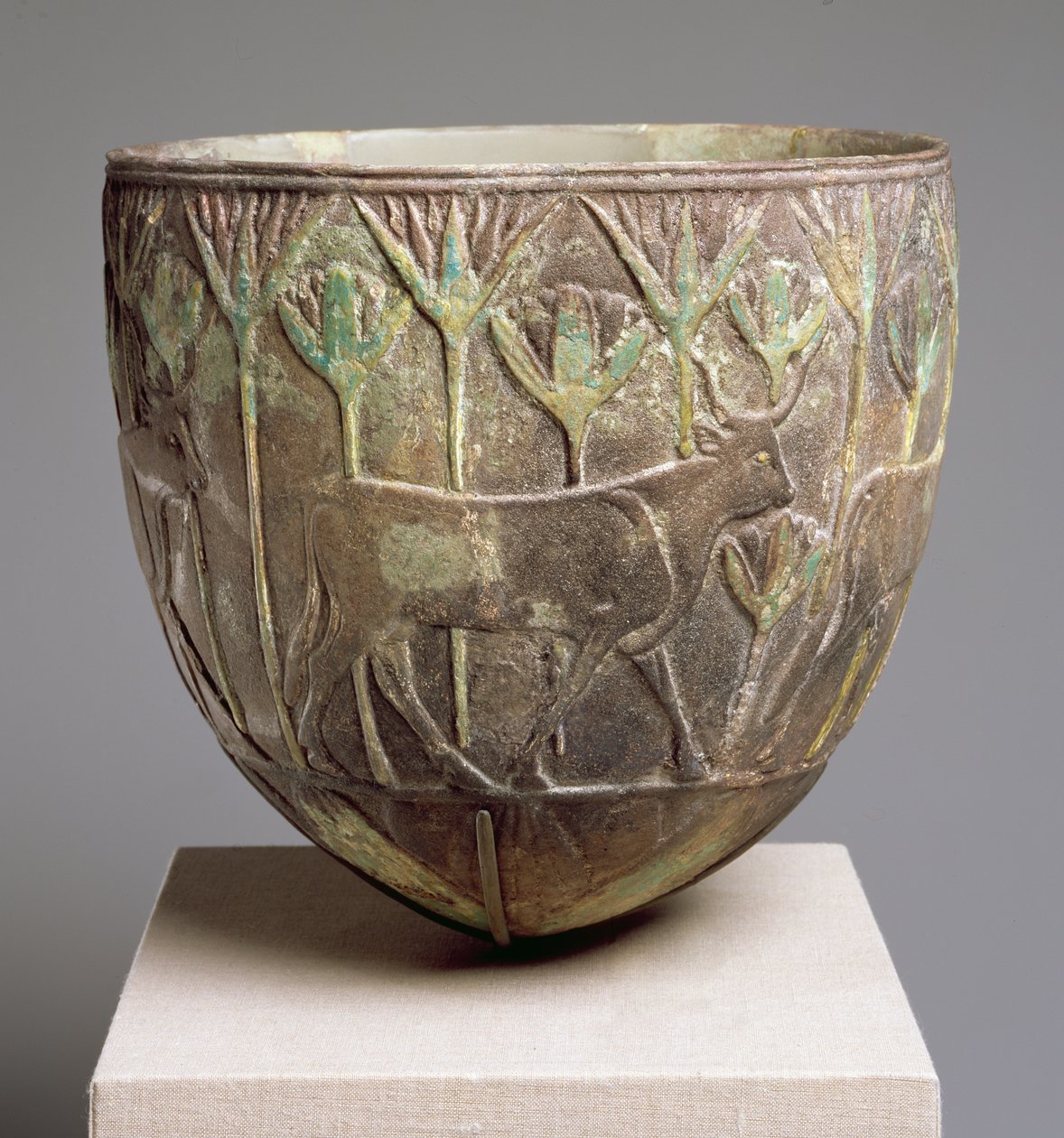 Navio com procissão de quatro touros, do Sudão (faiança) de Third Intermediate Period Egyptian