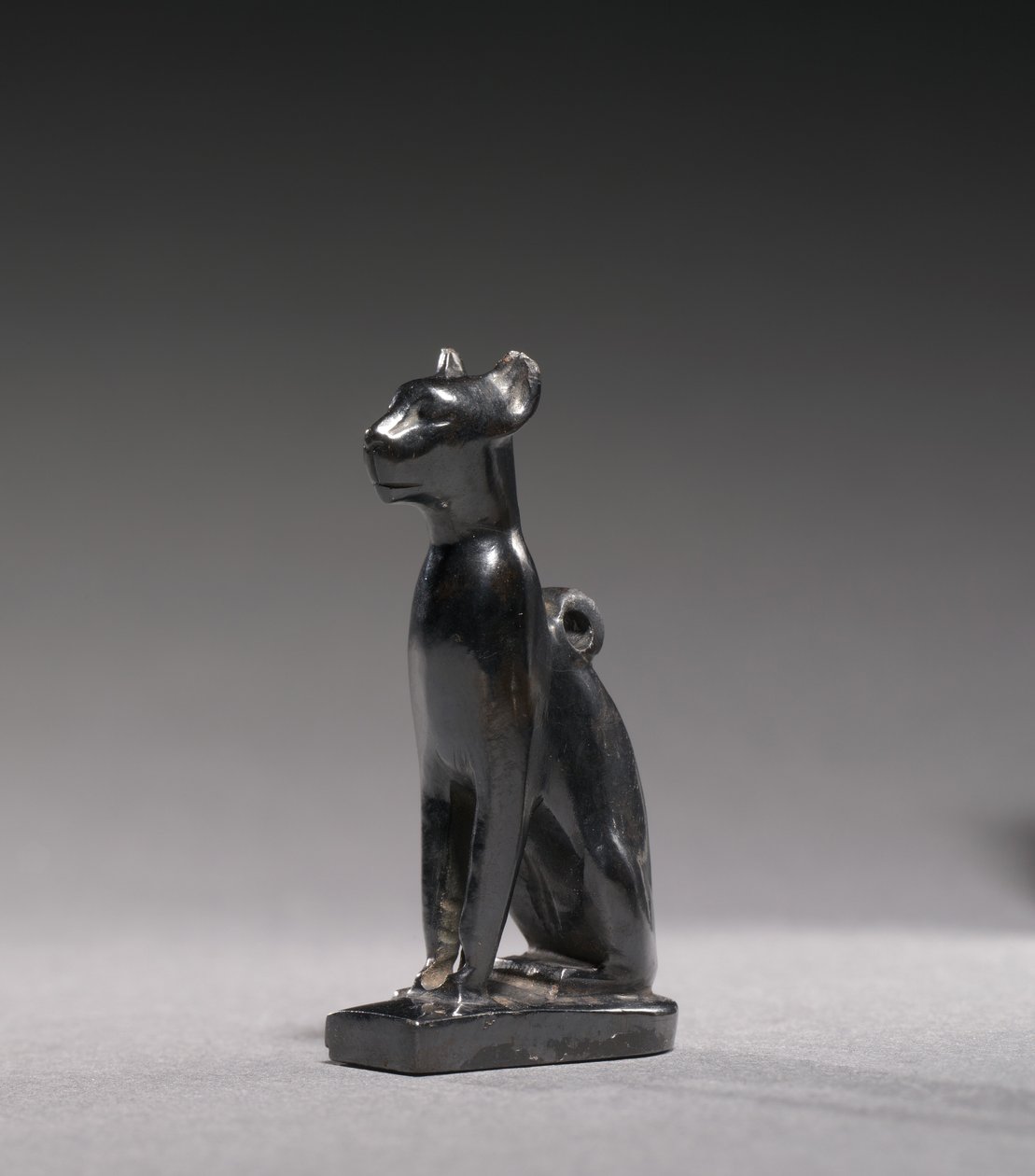 Amuleto de Bastet, c.1069-715 aC (hematita) de Third Intermediate Period Egyptian