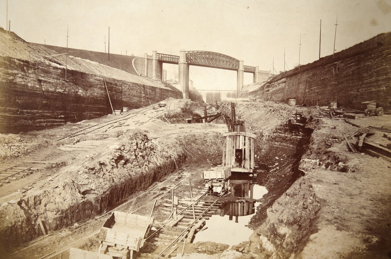 Viaduto de Latchford, mostrando os bloqueios na distância (foto sépia) de Thomas Birtles