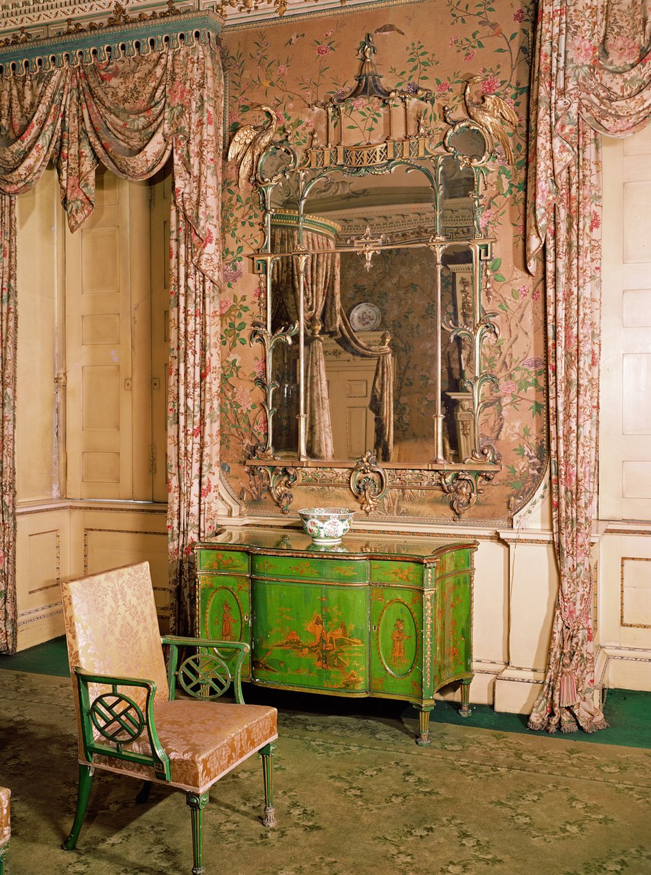 Cómoda e cadeira no quarto do estado em Nostell Priory, Yorkshire (laca verde e dourada) de Thomas Chippendale