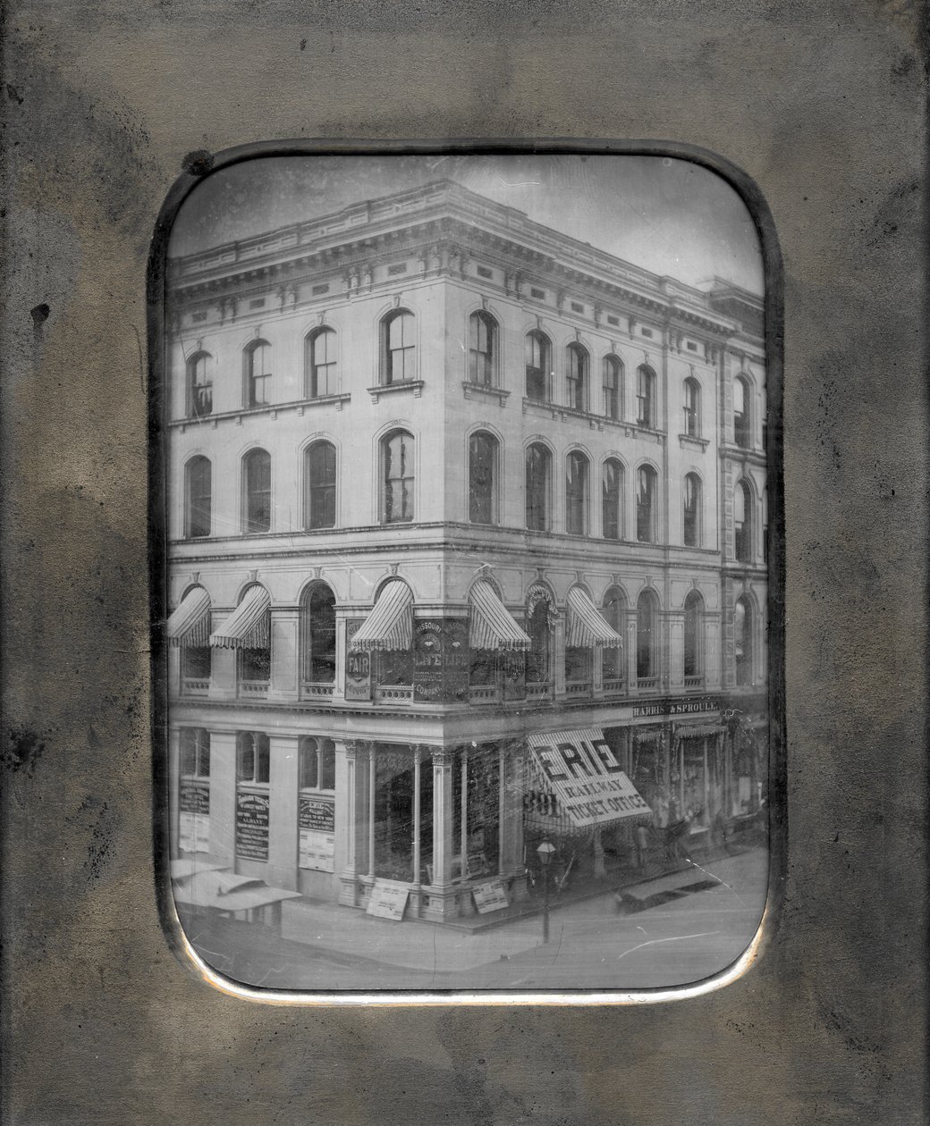 Ann Lucas Hunt Building, Quarta e Olive Streets, Northwesty Corner de Thomas M. Easterly