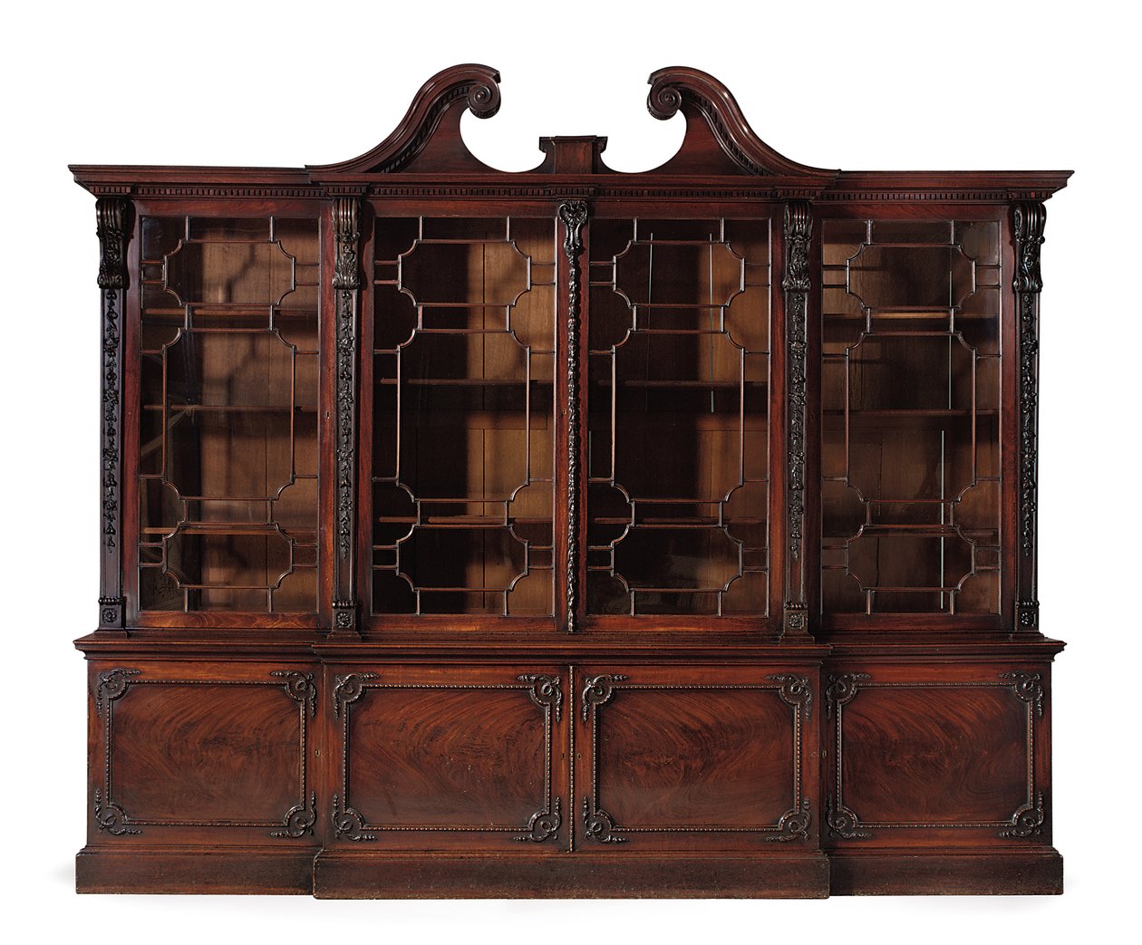 Uma estante de livros George III de Thomas Chippendale