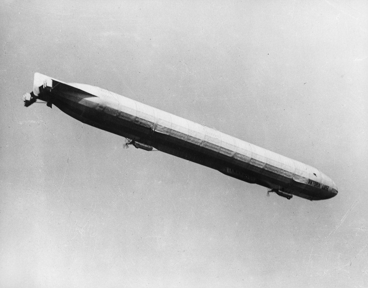 Viktoria Luise zeppelin de Thomas E. and Horace Grant Grant