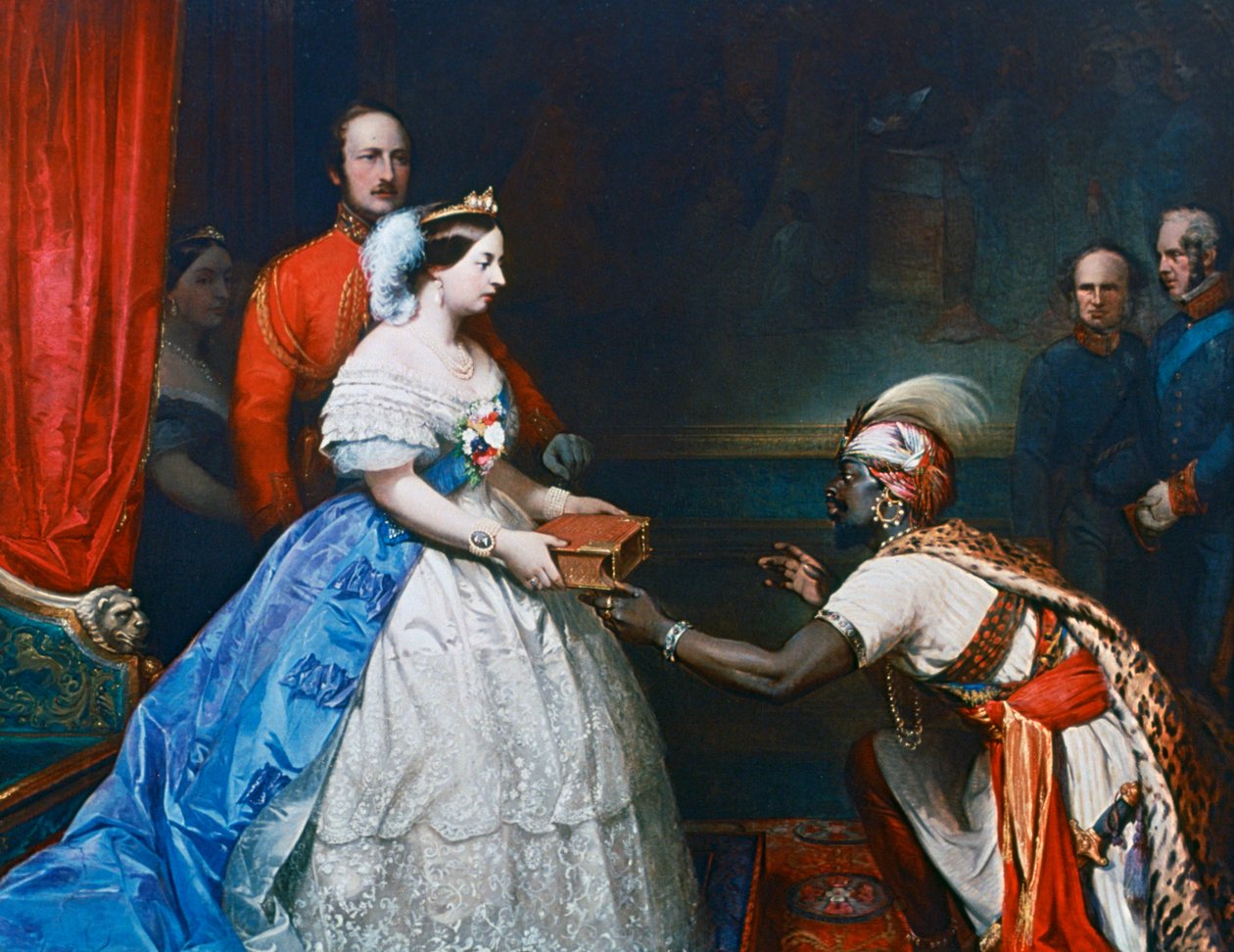 Rainha Victoria Apresentando uma Bíblia na Câmara de Audiências de Windsor, c1861 de Thomas Jones Barker