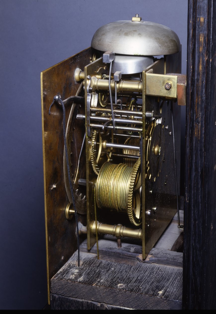 Detalhe de um impressionante relógio de caixa longa de um mês romano Carlos II, 1675 de Thomas Tompion