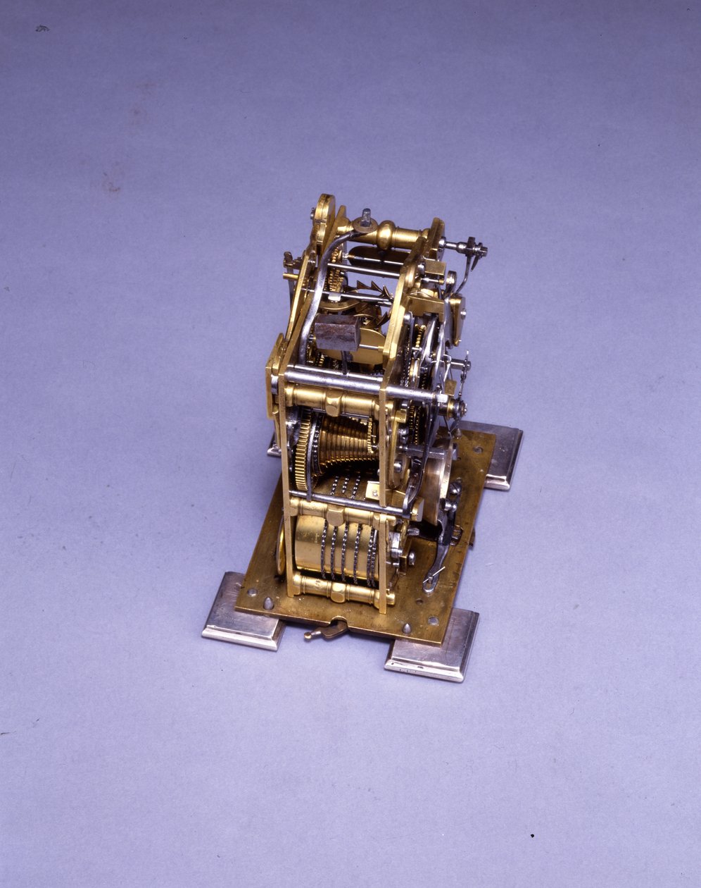 Relógio de suporte em miniatura impressionante, não. 222, c.1695 (metal) (ver também 834228-31) de Thomas Tompion