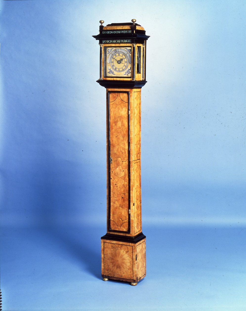 The Boxwood Tompion Night Clock, c.1678-80 (buxo e ébano) de Thomas Tompion