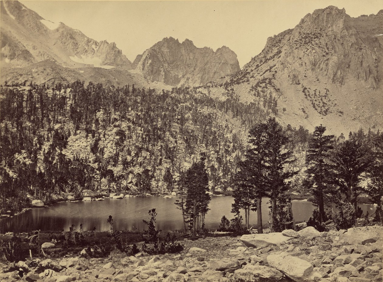 Lago Alpine, na Serra Nevada, Califórnia de Timothy H. OSullivan
