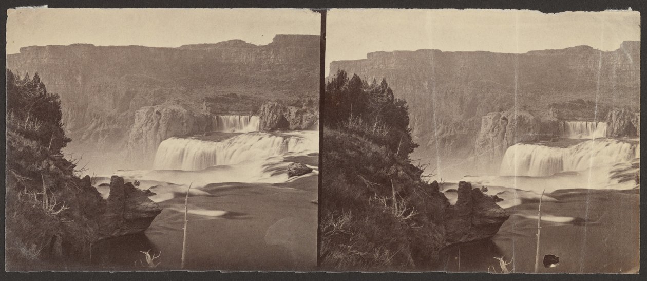 [Cascatas de Shosone, rio Snake, Idaho, vista ao meio-dia, paredes adjacentes com cerca de 1 000 pés de altura] de Timothy H. O