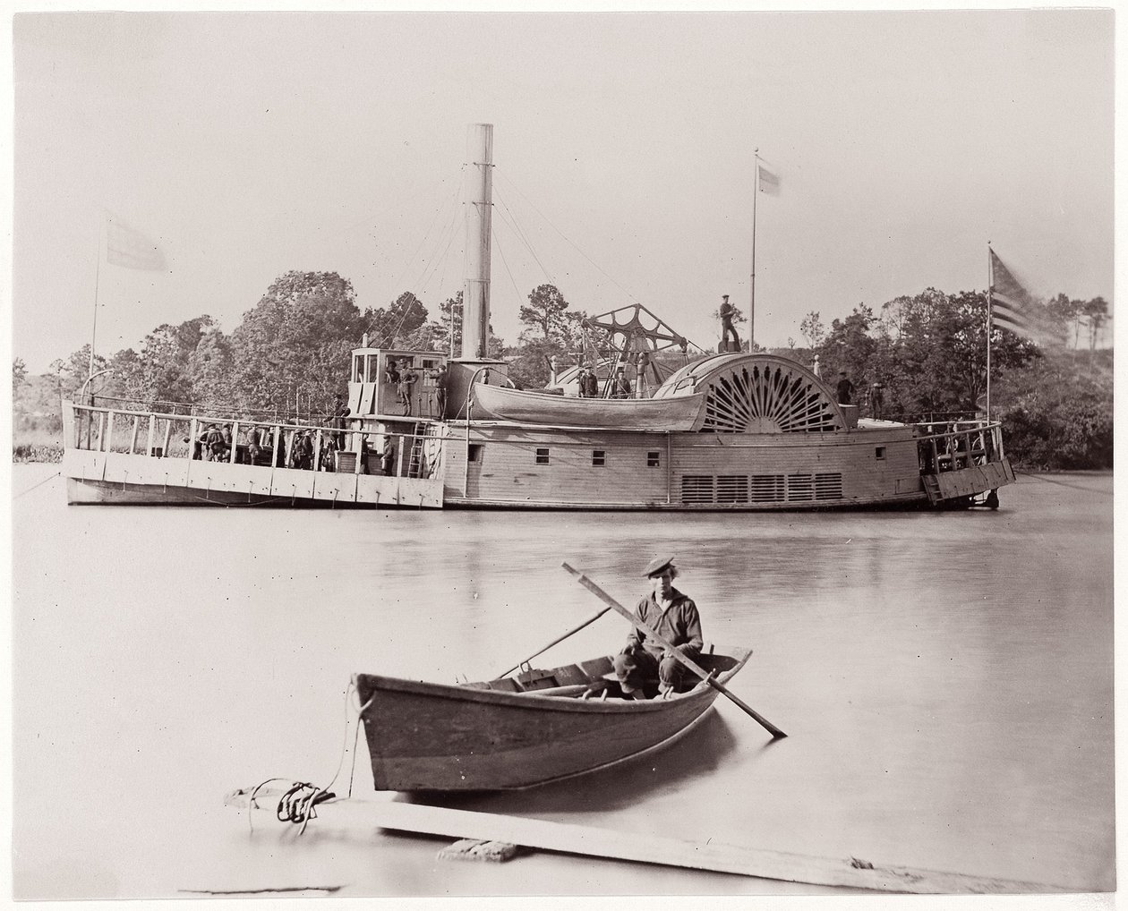 US Gunboat, 1861-65 (albumina de impressão de prata a partir de negativo de vidro) de Timothy H. OSullivan